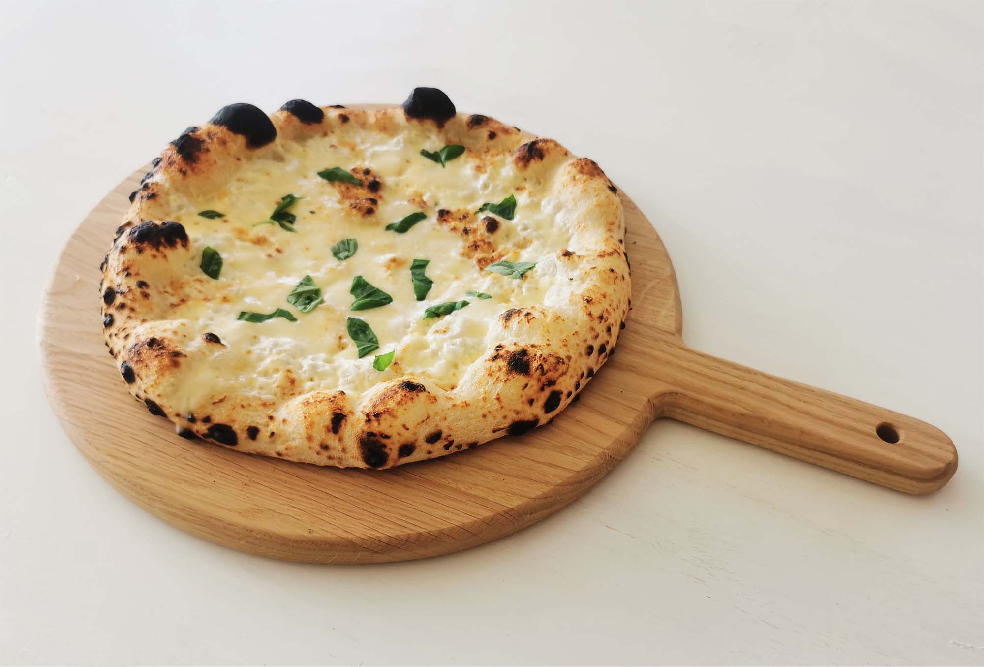 pizzabreat-med-haandtag.jpg